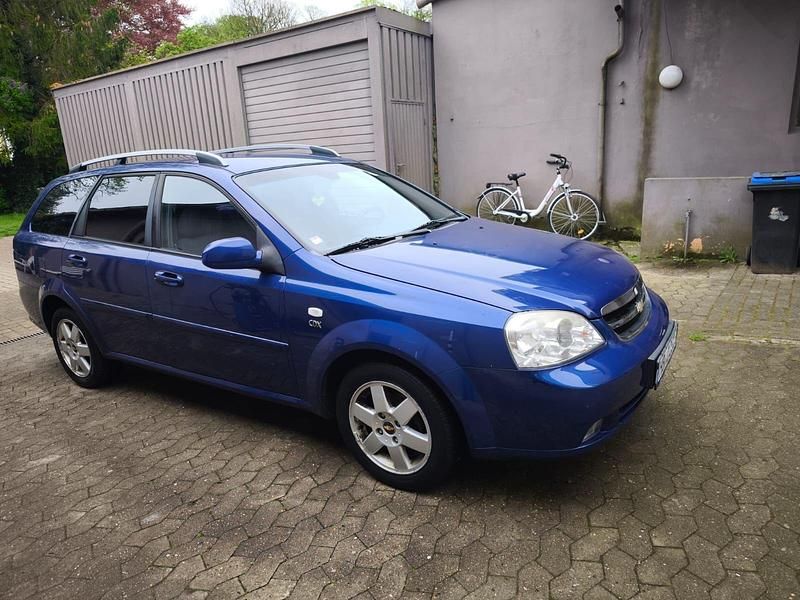 Blau Gebraucht 2006 Chevrolet Nubira Kombi | 1.350 € - Bild 1/4