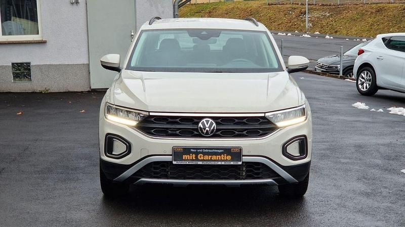 Gebraucht VW T-Roc Life 150 PS (110 kW) 2024 Grau SUV