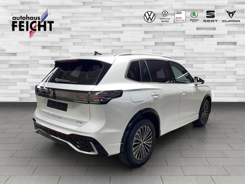 Gebraucht VW Tiguan R-line 150 PS (110 kW) 2024 SUV