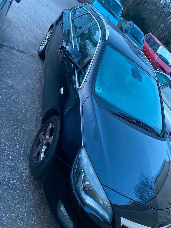 Gebraucht Opel Astra 160 PS (117 kW) 2011 Schwarz Kombi