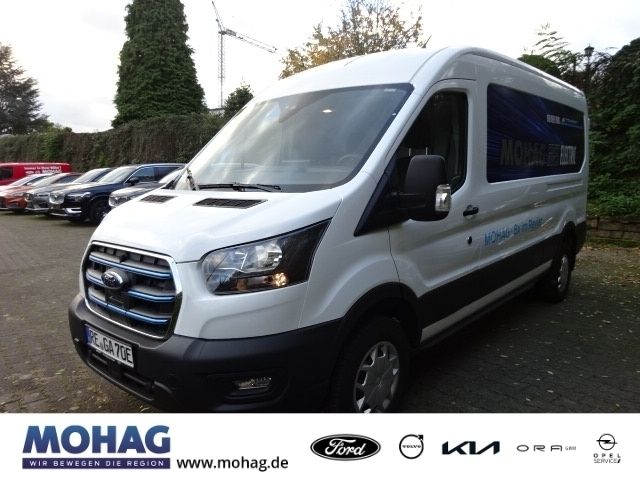Weiss Gebraucht 2022 Ford Transit Trend Van | 33.990 € (Superpreis) - Bild 1/4