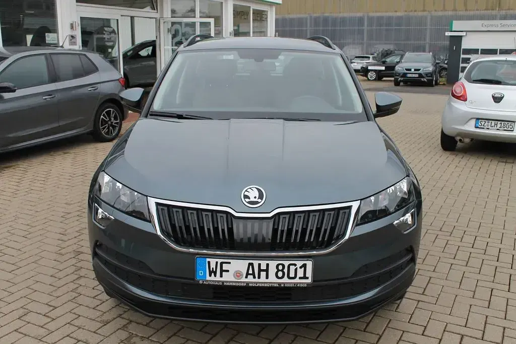 Gebraucht Skoda Karoq Active 116 PS (85 kW) 2020 Grau SUV