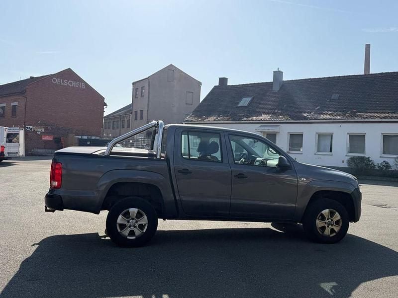 Gebraucht VW Amarok Basis 163 PS (119 kW) 2011 Grau Abholung