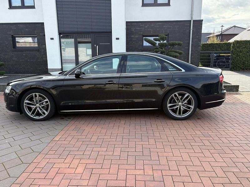 Gebraucht Audi A8 Ambiente 262 PS (192 kW) 2016 Schwarz Limousine