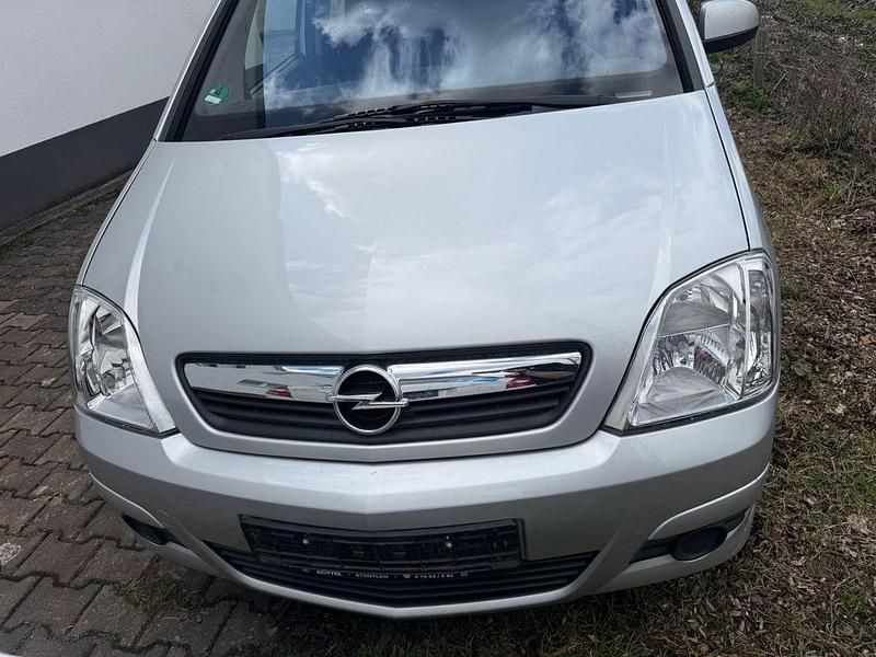 Gebraucht Opel Meriva Edition 101 PS (74 kW) 2009 Silber Van / Kleinbus