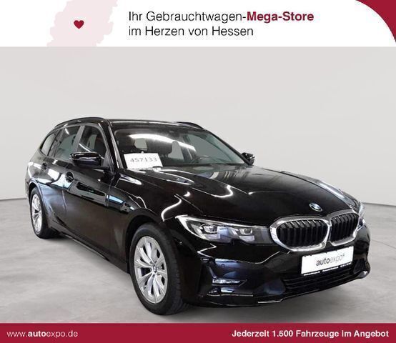 Schwarz Gebraucht 2022 BMW 320 Advantage Kombi | 23.789 € (Superpreis) - Bild 1/4