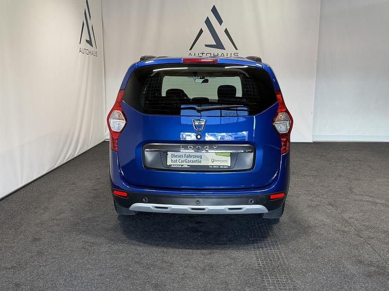 Gebraucht Dacia Lodgy Stepway 116 PS (85 kW) 2022 Blau Van / Kleinbus