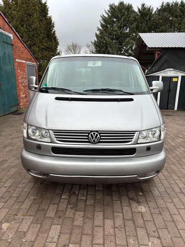 Gebraucht VW T4 102 PS (75 kW) 2000 Silber Van