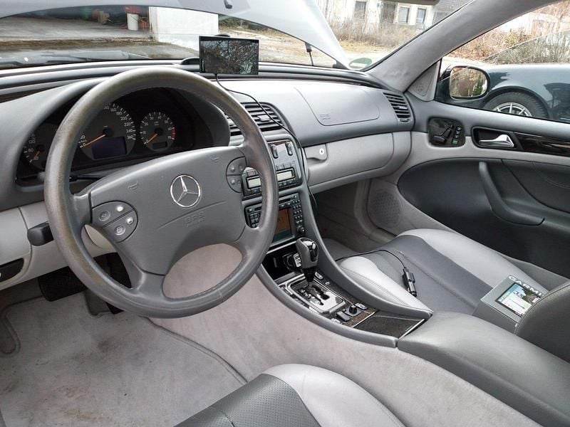 Gebraucht Mercedes CLK320 218 PS (160 kW) 2001 Schwarz Coupé