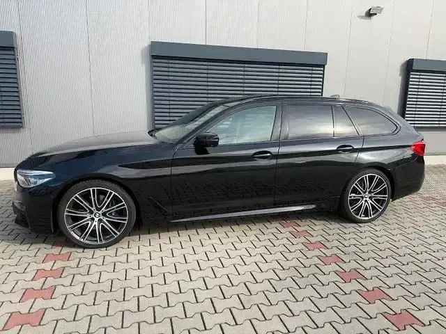 Gebraucht BMW 530 M Sport 265 PS (194 kW) 2018 Schwarz Kombi