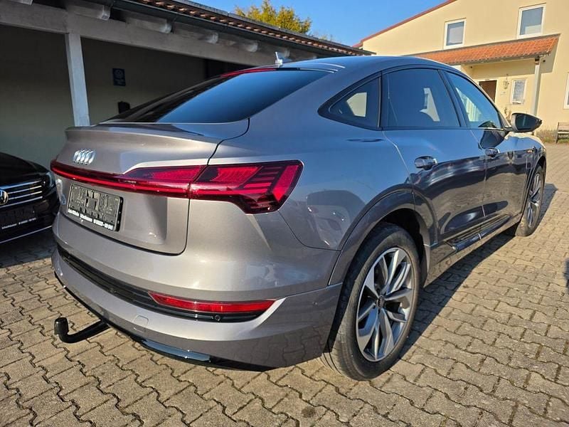Gebraucht Audi e-tron Sport 300 kW (408 PS) 2022 Grau SUV