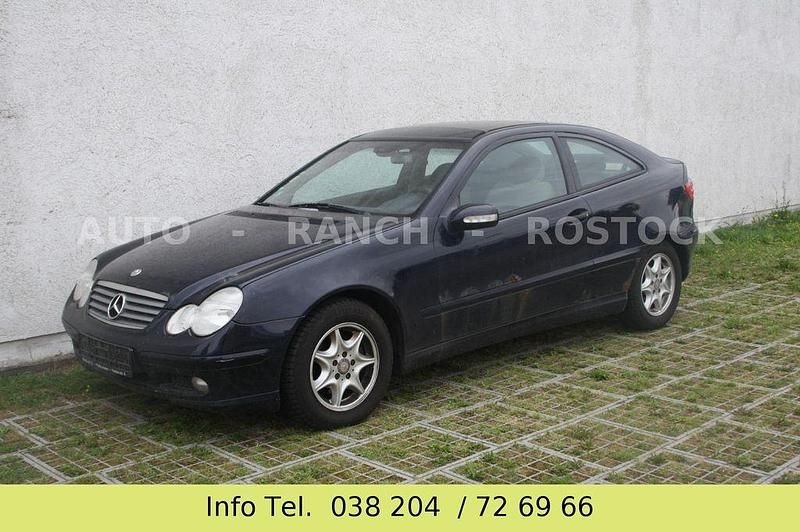 Gebraucht Mercedes C200 163 PS (119 kW) 2001 Blau Coupé