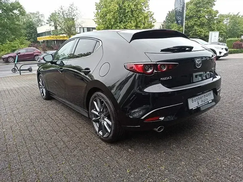 Gebraucht Mazda 3 Selection 122 PS (89 kW) 2019 Onyxschwarz onyxschwarz obsidiangrau onyxschwarz metallic Limousine