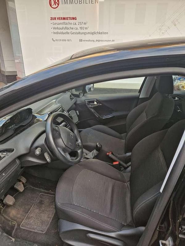 Schwarz Gebraucht 2014 Peugeot 208 Active Kleinwagen | 2.500 € (Superpreis) - Bild 1/4