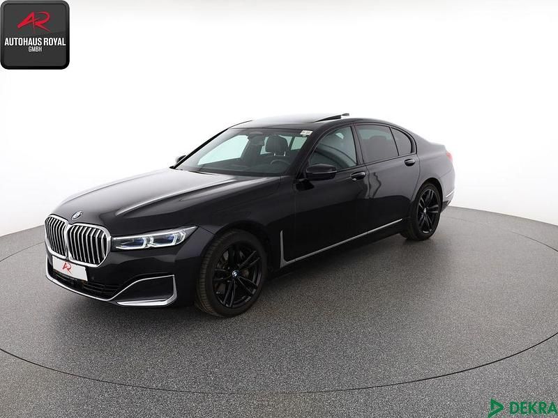 Black sapphire Gebraucht 2020 BMW 730 Sport Line Limousine | 46.680 € (Teuer) - Bild 1/4