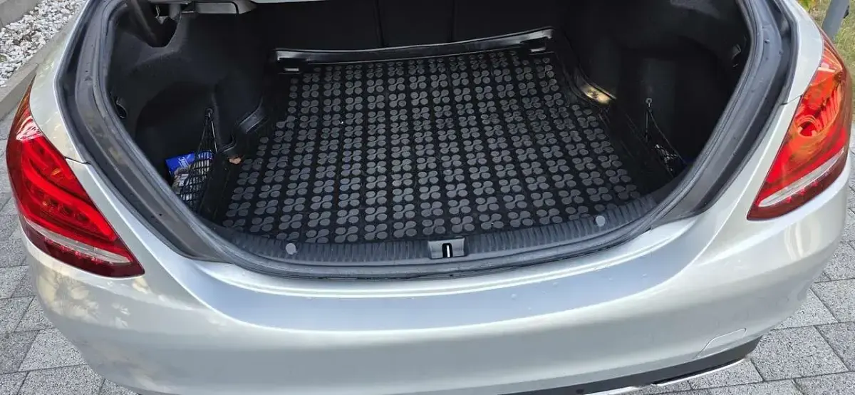 Gebraucht Mercedes C400 Avantgarde 333 PS (244 kW) 2015 Limousine