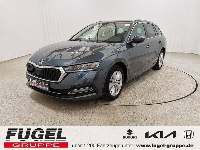 Quarzgrau metallic Gebraucht 2021 Skoda Octavia Ambition Kombi | 18.849 € (Superpreis) - Bild 1/4