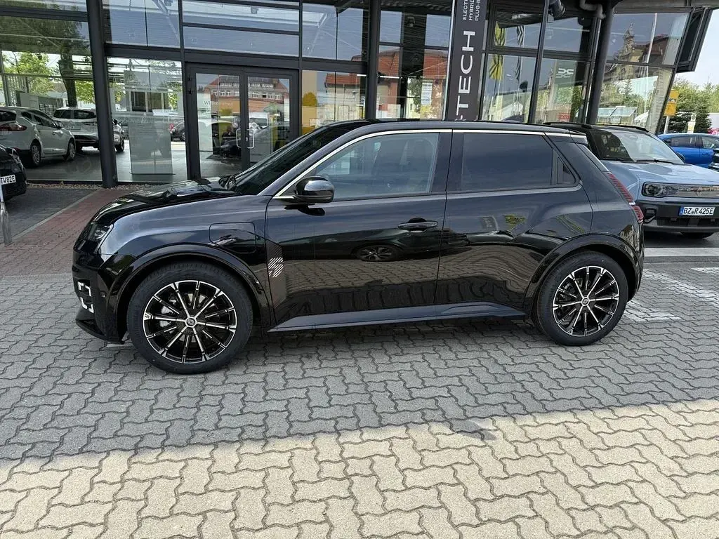Nowe Renault 5 E-Tech Iconic 110 kW (150 KM) 2026 Czarny Sedan/Limuzyna