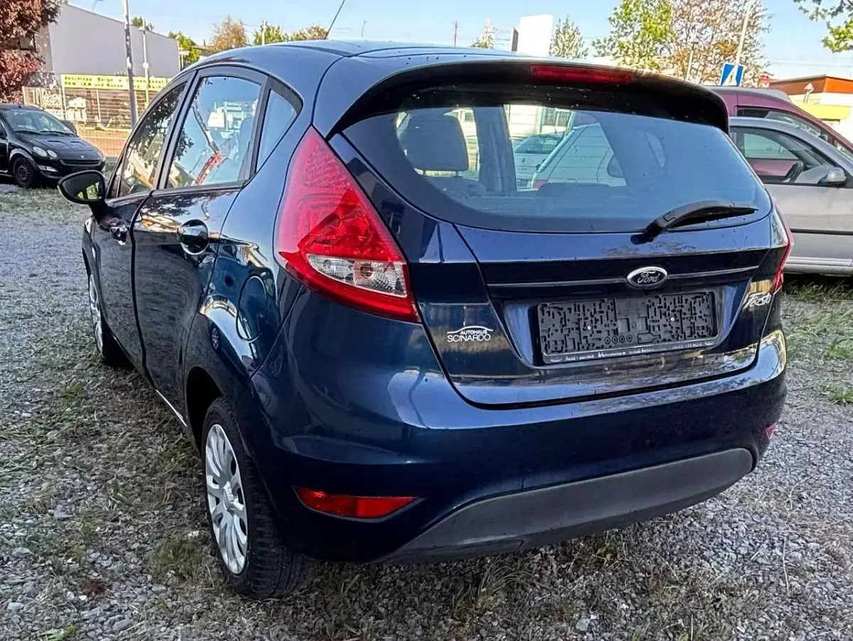 Gebraucht Ford Fiesta Trend 60 PS (44 kW) 2011 Atlantikblau metallic Kleinwagen