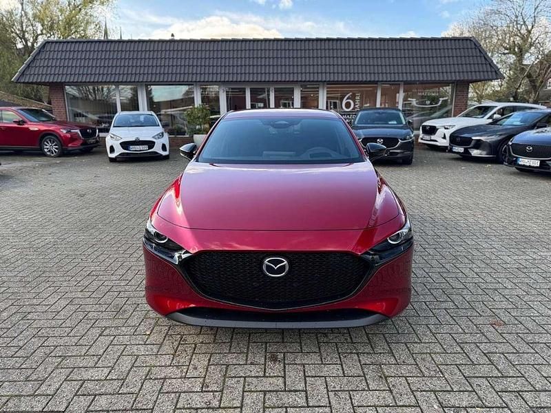 Neu Mazda 3 Homura-Line 186 PS (136 kW) 2025 Soul red crystal m Limousine