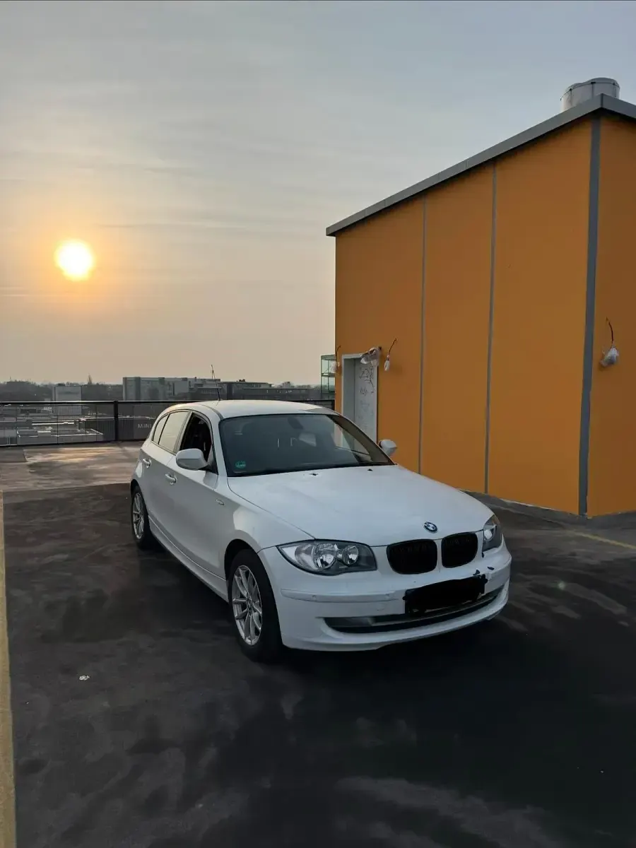 Second-hand BMW 118 143 CP (105 kW) 2009 Alb Hatchback