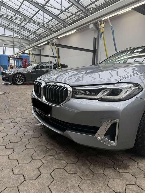 Gebraucht BMW 530 Luxury Line 252 PS (185 kW) 2020 Grau Kombi