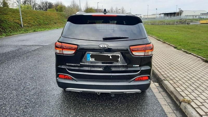 Używany Kia Sorento Platinum 200 KM (147 kW) 2016 Czarny SUV