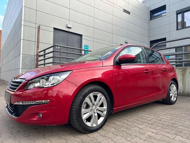 Second-hand Peugeot 308 Active 131 CP (96 kW) 2017 Roșu Berlinǎ