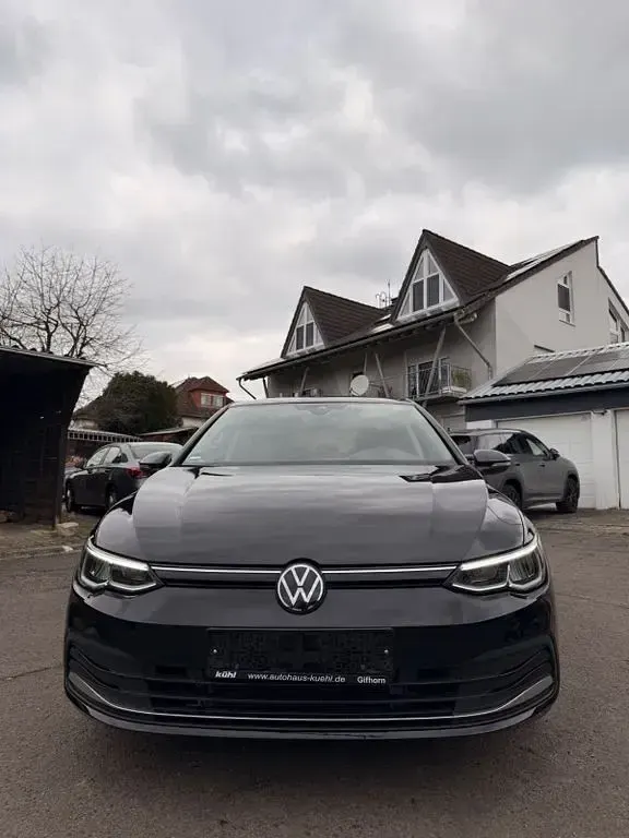 Occasion VW Golf VIII Move 150 ch (110 kW) 2023 Noir Berline