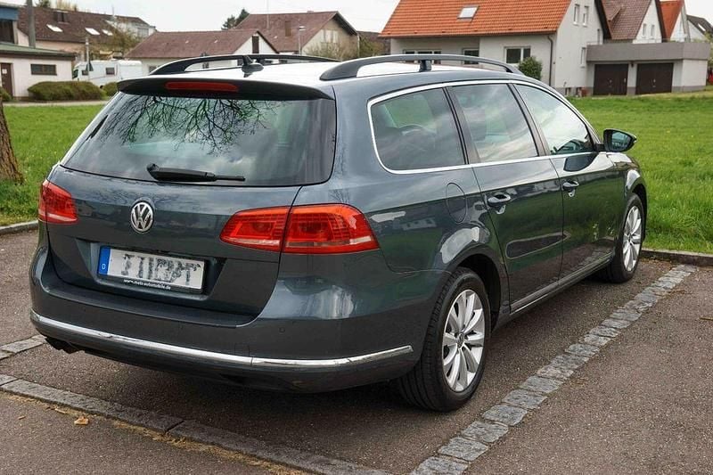 Gebraucht VW Passat Comfortline 140 PS (102 kW) 2014 Grau Kombi