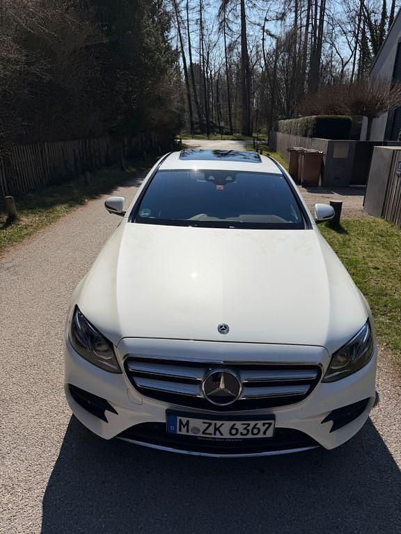 Gebraucht Mercedes E400 340 PS (250 kW) 2018 Weiß Limousine