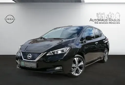 Gebraucht Nissan Leaf N-Connecta 110 kW (150 PS) 2022 Schwarz black metallic Kleinwagen