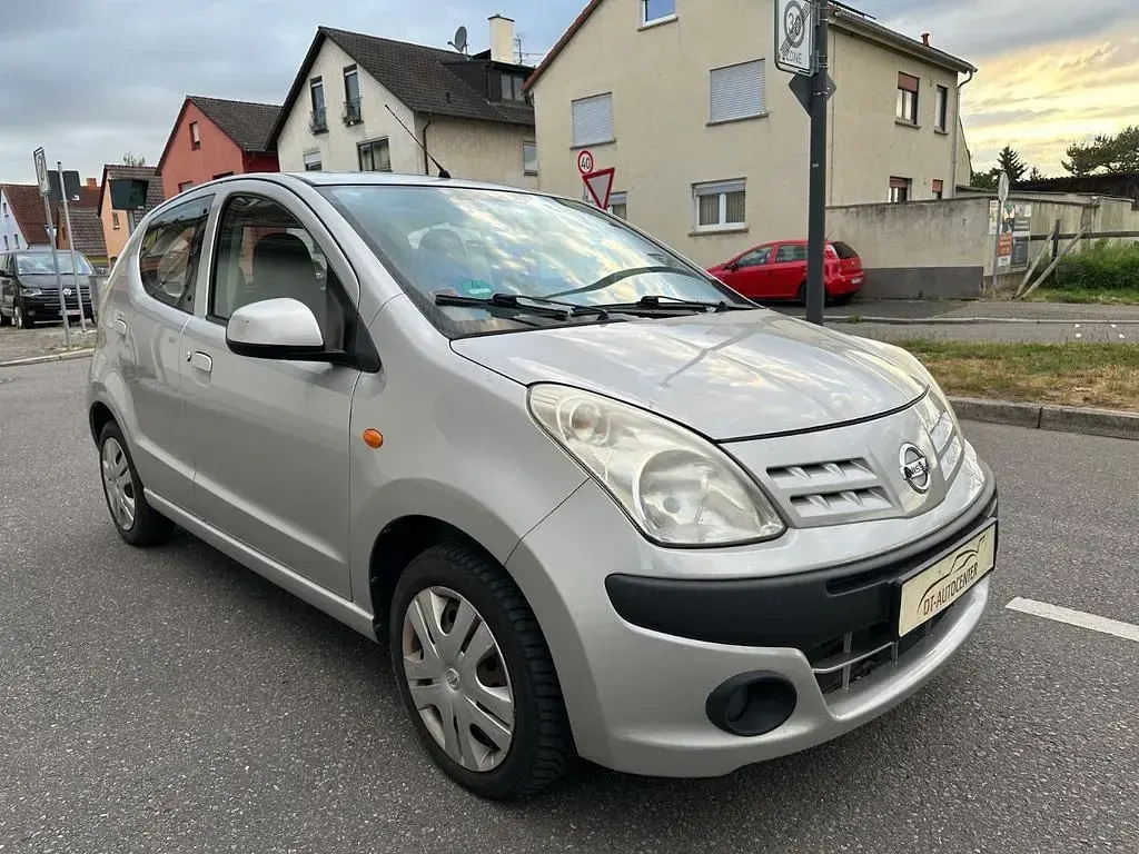 Gebraucht Nissan Pixo Acenta 68 PS (50 kW) 2009 Silber Kleinwagen