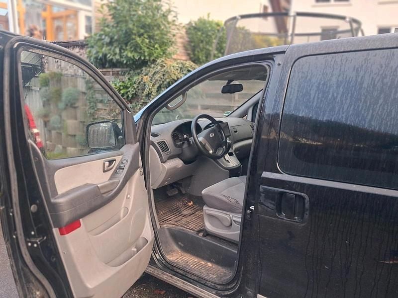 Gebraucht Hyundai H-1 170 PS (125 kW) 2012 Schwarz Van / Kleinbus