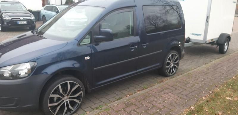 Gebraucht VW Caddy Trendline 102 PS (75 kW) 2011 Blau Van / Kleinbus