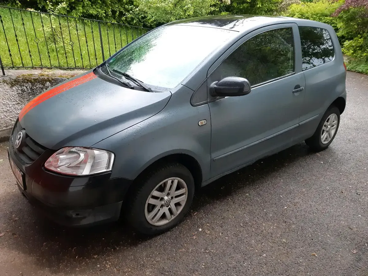 Gebraucht VW Fox 75 PS (55 kW) 2006 Grau Kleinwagen