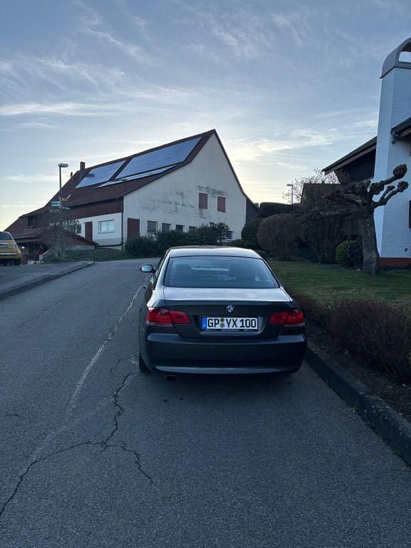 Gebraucht BMW 320 170 PS (125 kW) 2009 Braun Coupé