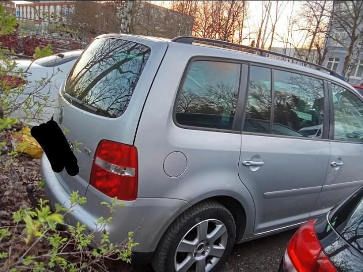 Gebraucht VW Touran 105 PS (77 kW) 2004 Silber Van / Kleinbus