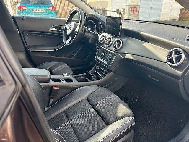 Gebraucht Mercedes CLA250 218 PS (160 kW) 2017 Braun Limousine