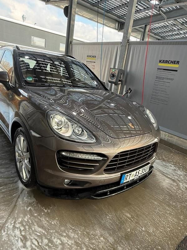 Gebraucht Porsche Cayenne Turbo 500 PS (367 kW) 2011 Braun SUV