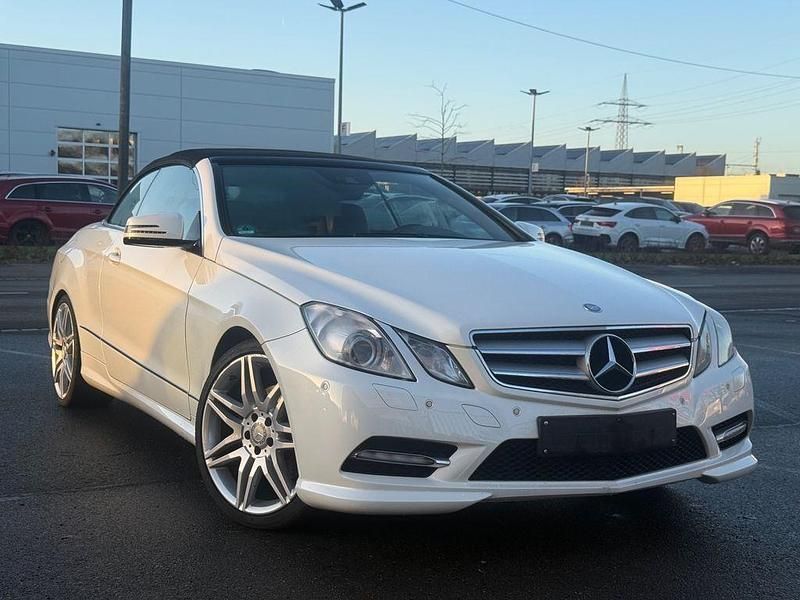 Gebraucht Mercedes E350 AMG line 265 PS (194 kW) 2012 Weiß Cabrio