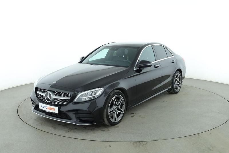 Second-hand Mercedes C220 AMG line 2018 Berlinǎ