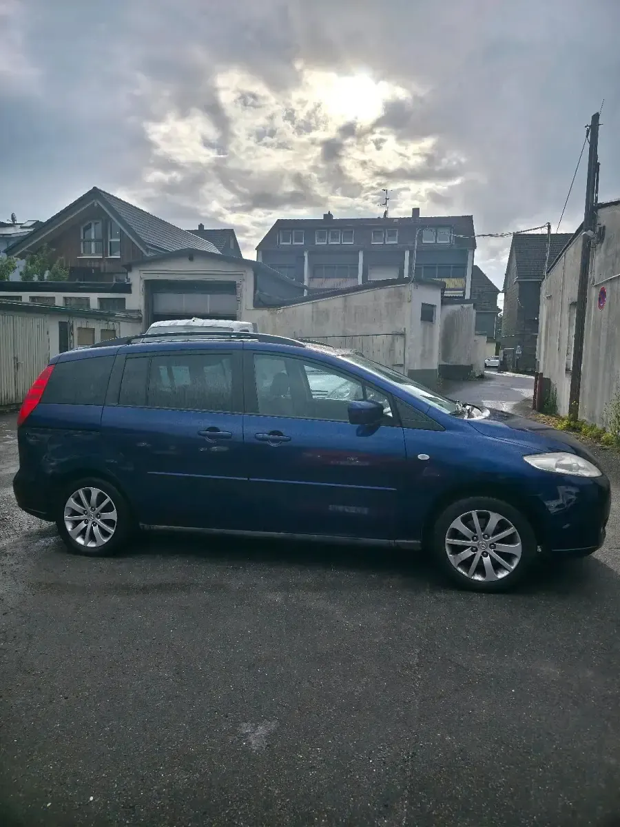Gebraucht Mazda 5 148 PS (108 kW) 2005 Blau Van / Kleinbus