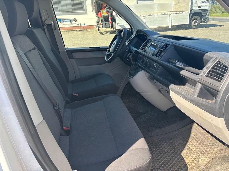 Gebraucht VW Transporter 150 PS (110 kW) 2019 Weiß Van