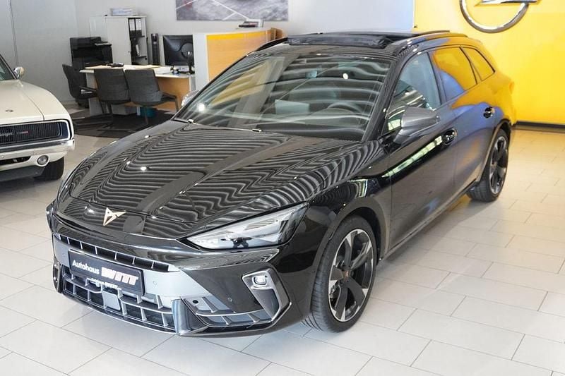 Neu Cupra Leon 150 PS (110 kW) 2025 Schwarz Limousine