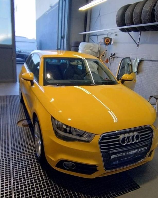 Gelb Gebraucht 2014 Audi A1 Ambition Kleinwagen | 7.900 € (Fairer Preis) - Bild 1/4