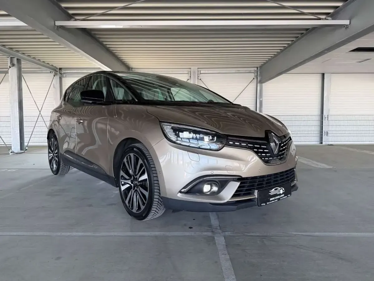 Gebraucht Renault Scénic IV Initiale Paris 160 PS (117 kW) 2018 Braun Van / Kleinbus
