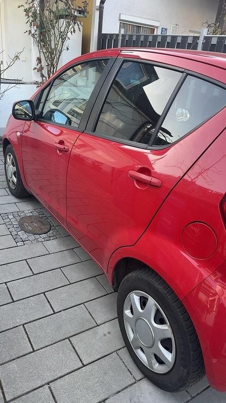 Gebraucht Opel Agila 86 PS (63 kW) 2010 Rot Kleinwagen