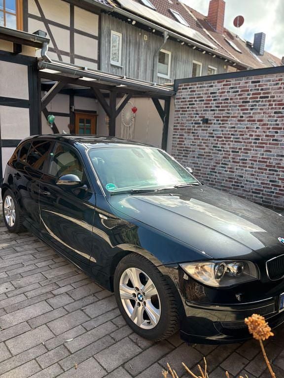 Gebraucht BMW 116 M Sport 122 PS (89 kW) 2011 Schwarz Kleinwagen