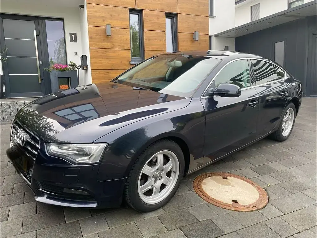 Gebraucht Audi A5 Sportback 245 PS (180 kW) 2013 Blau Kleinwagen